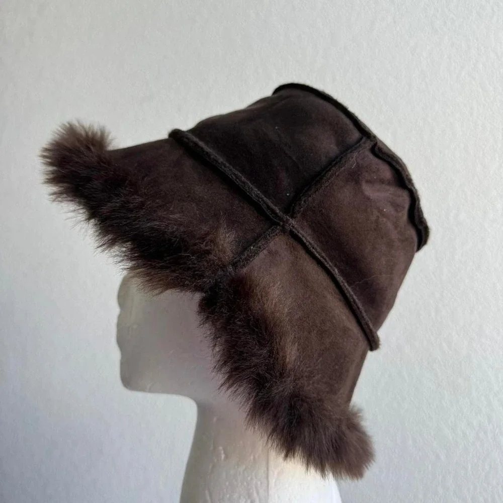 Brown faux fur bucket hat